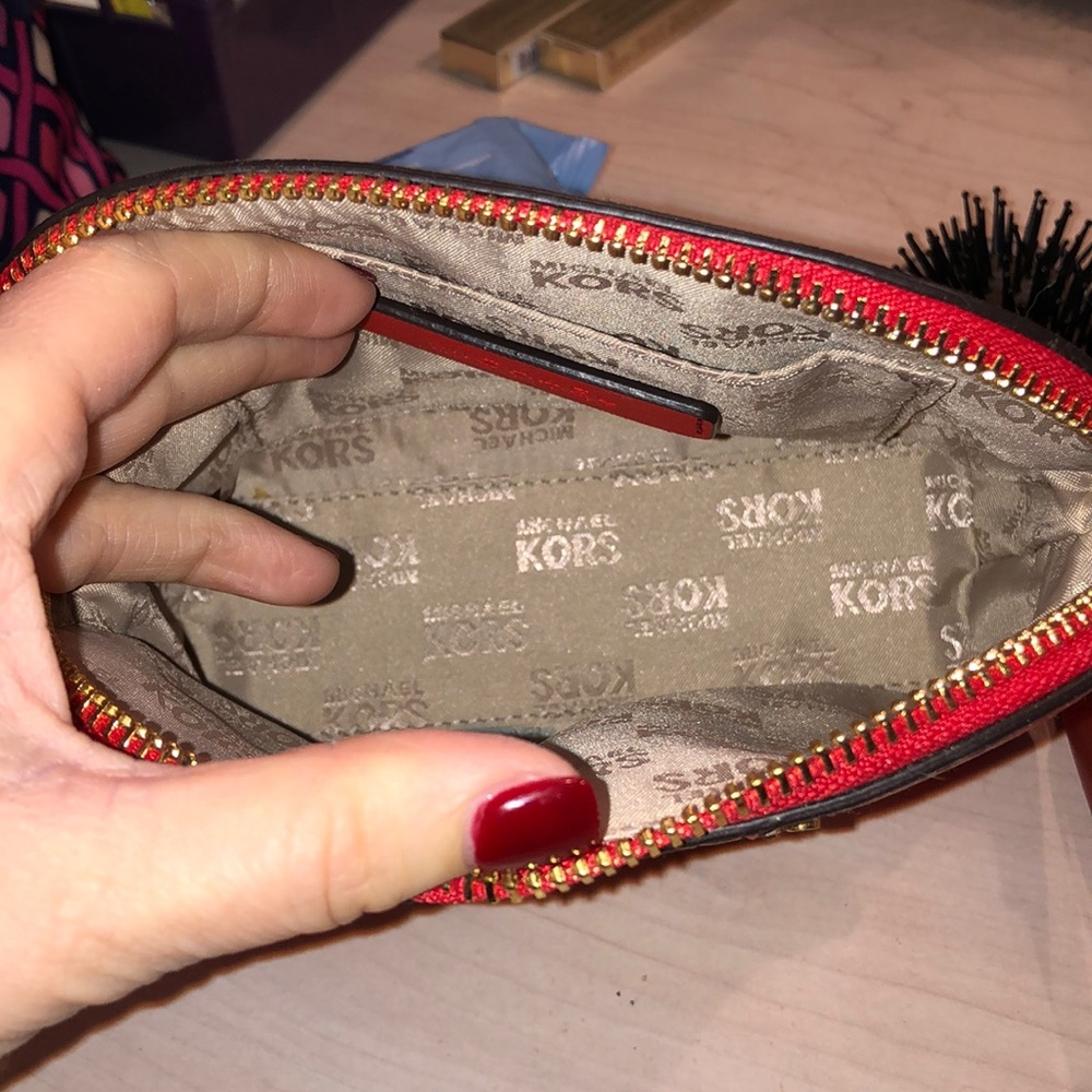 Michael Kors make up bag - Picture 2 of 2